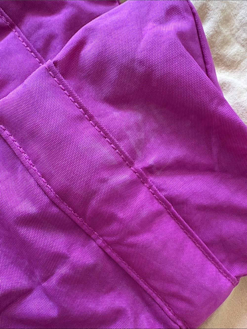 Used Deep Fuschia Baggu Small Cloud Carry On - Picture 4 of 4